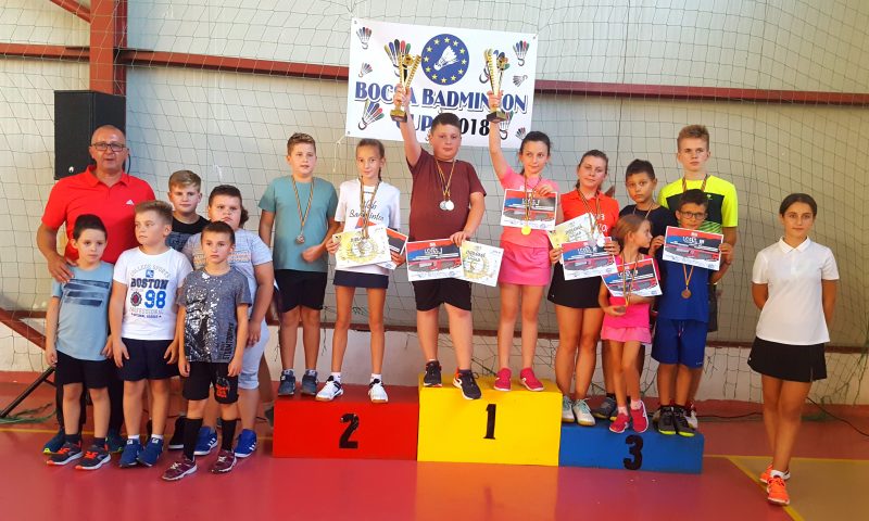 Deta a făcut spectacol la fileu la “Bocșa Badminton Cup”